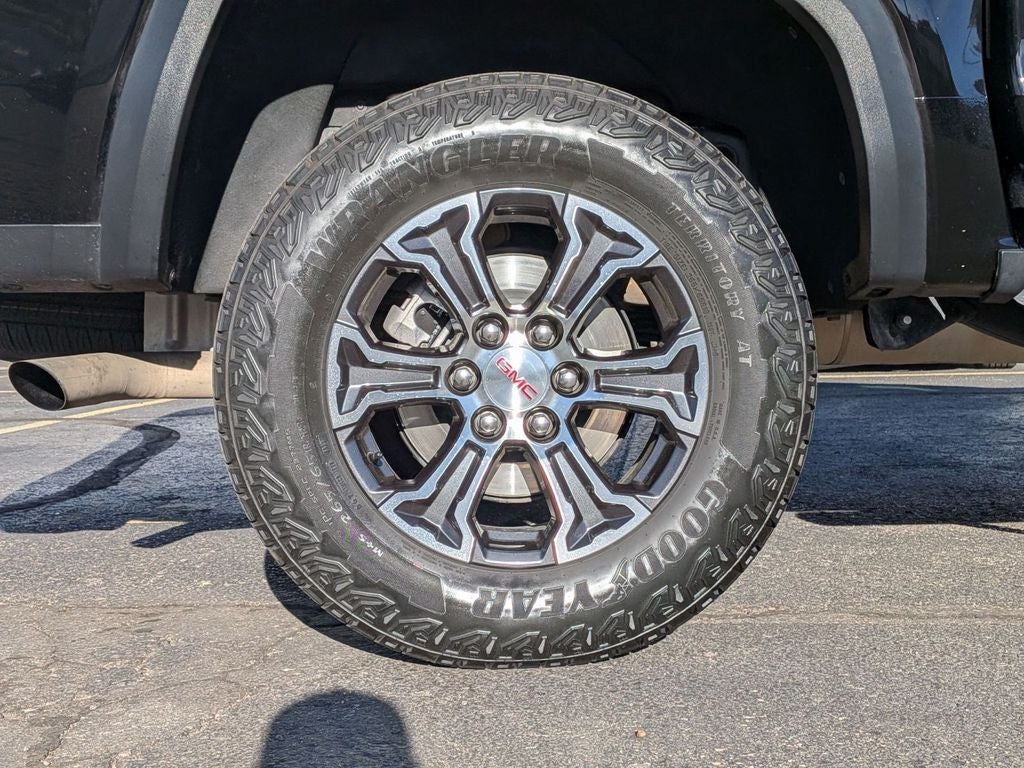 2023 GMC Canyon AT4
