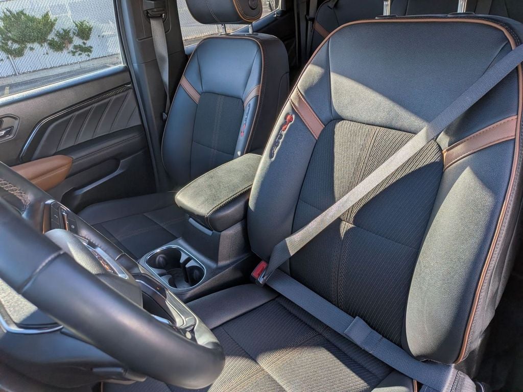 2023 GMC Canyon AT4