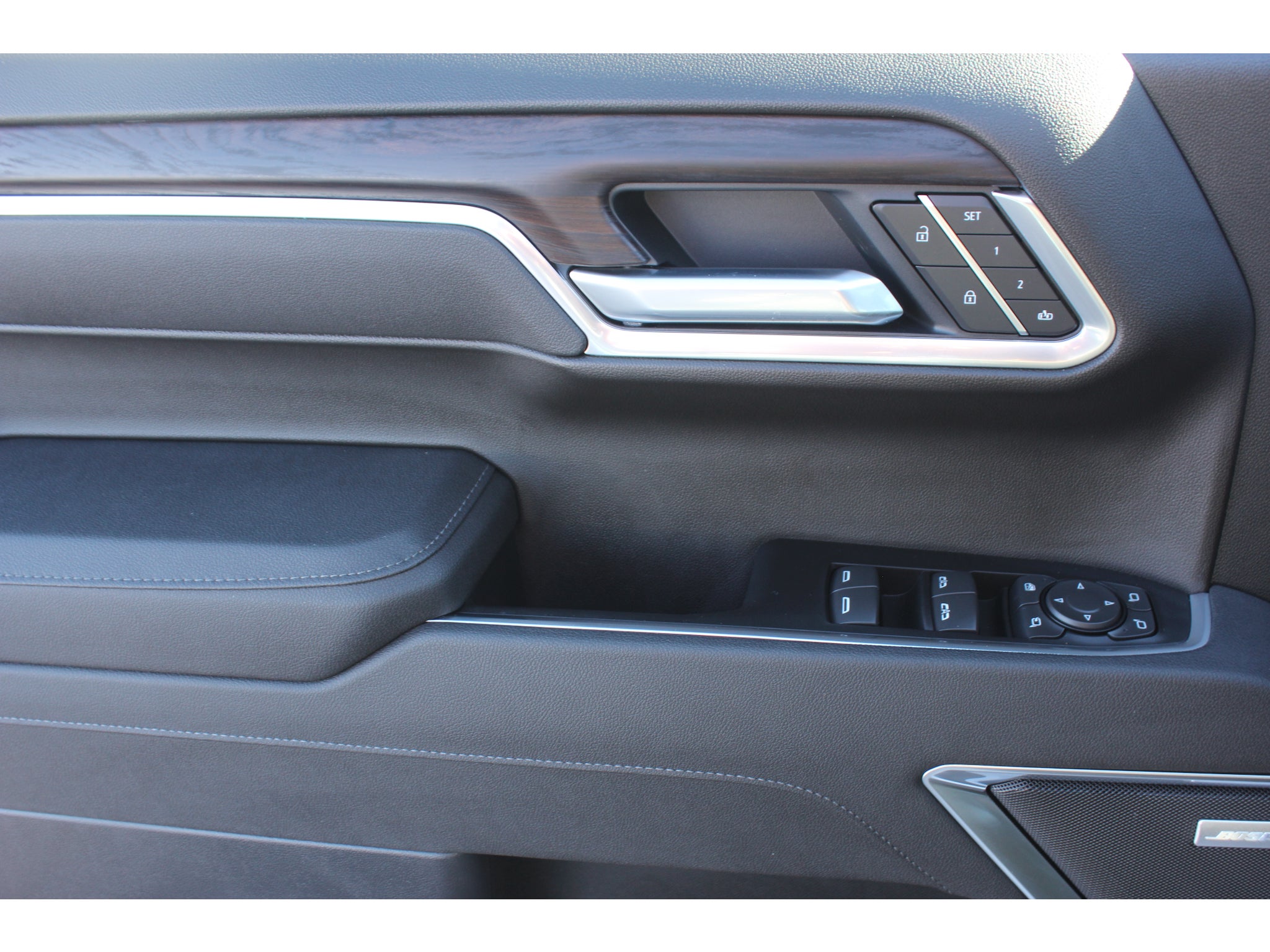 2026 GMC Sierra 1500 SLT - Photo 16