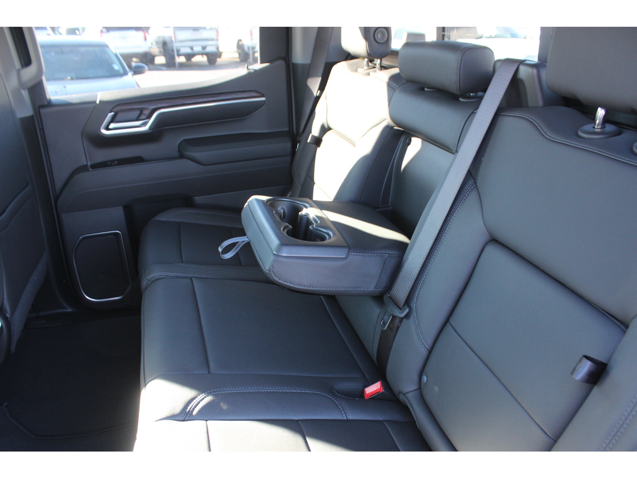 2026 GMC Sierra 1500 SLT - Photo 20