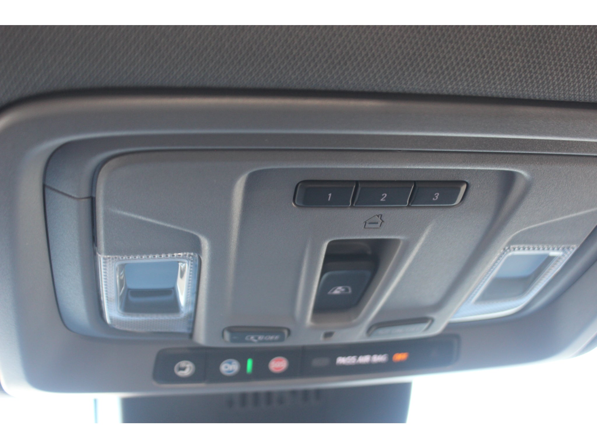 2026 GMC Sierra 1500 SLT - Photo 40