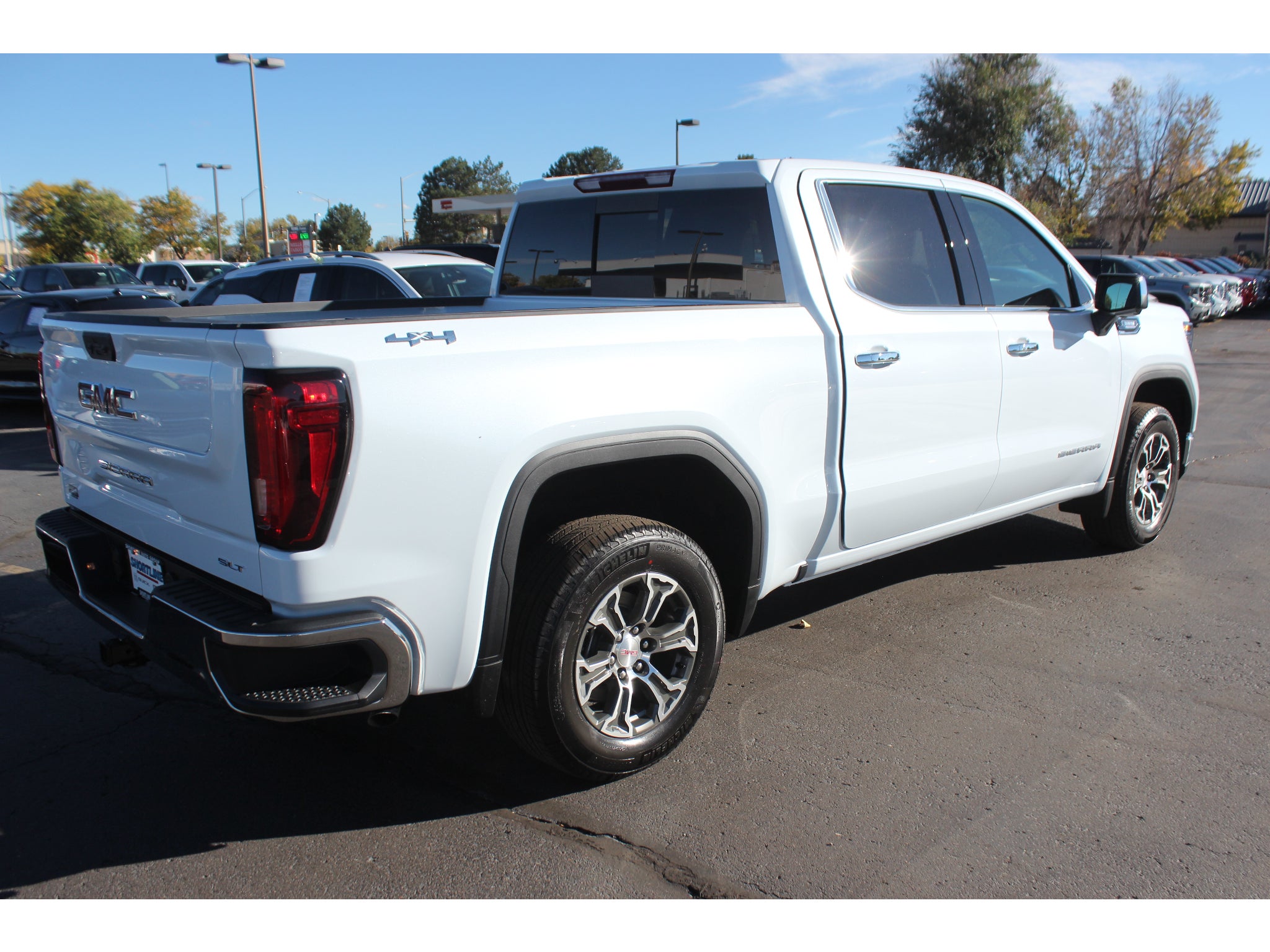 2026 GMC Sierra 1500 SLT - Photo 8