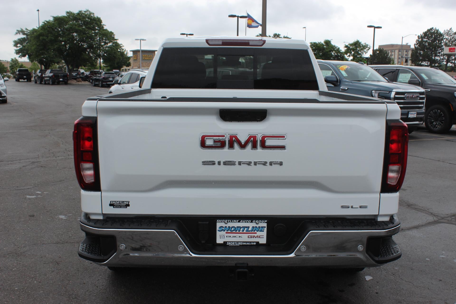 2025 GMC Sierra 1500 SLE