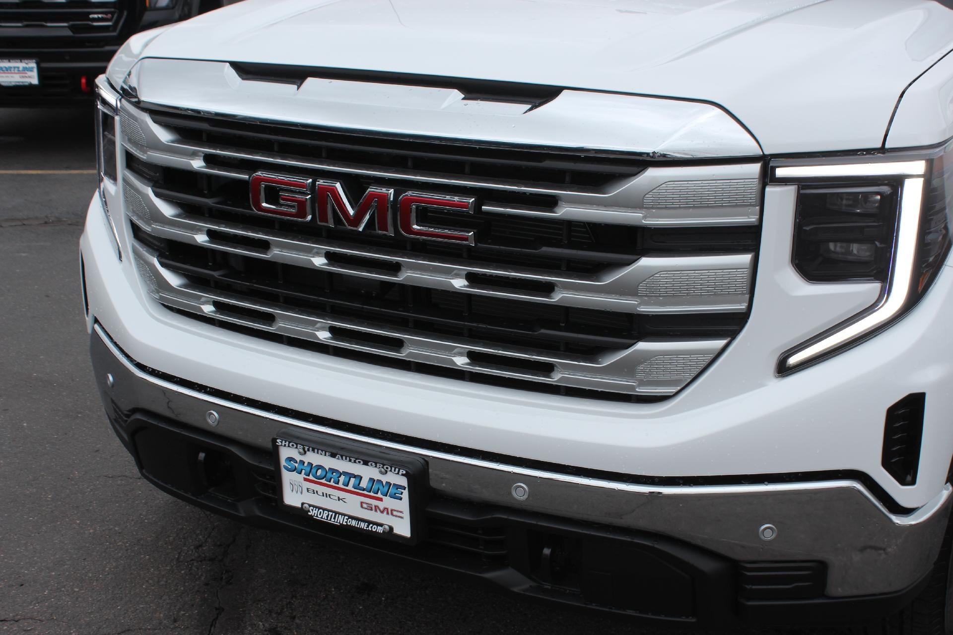 2025 GMC Sierra 1500 SLE