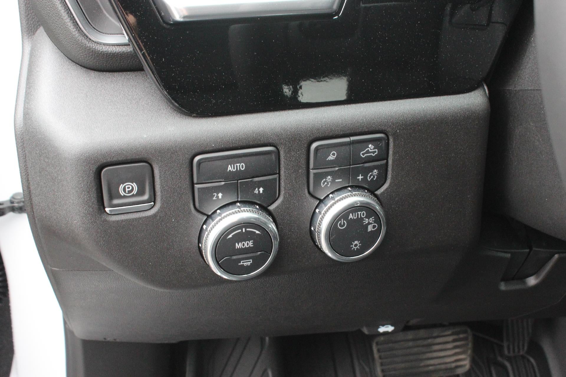 2025 GMC Sierra 1500 SLE