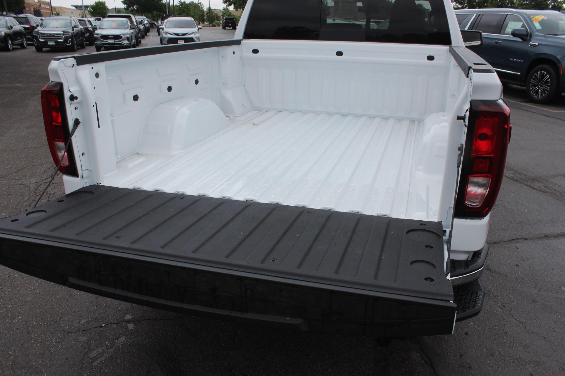 2025 GMC Sierra 1500 SLE