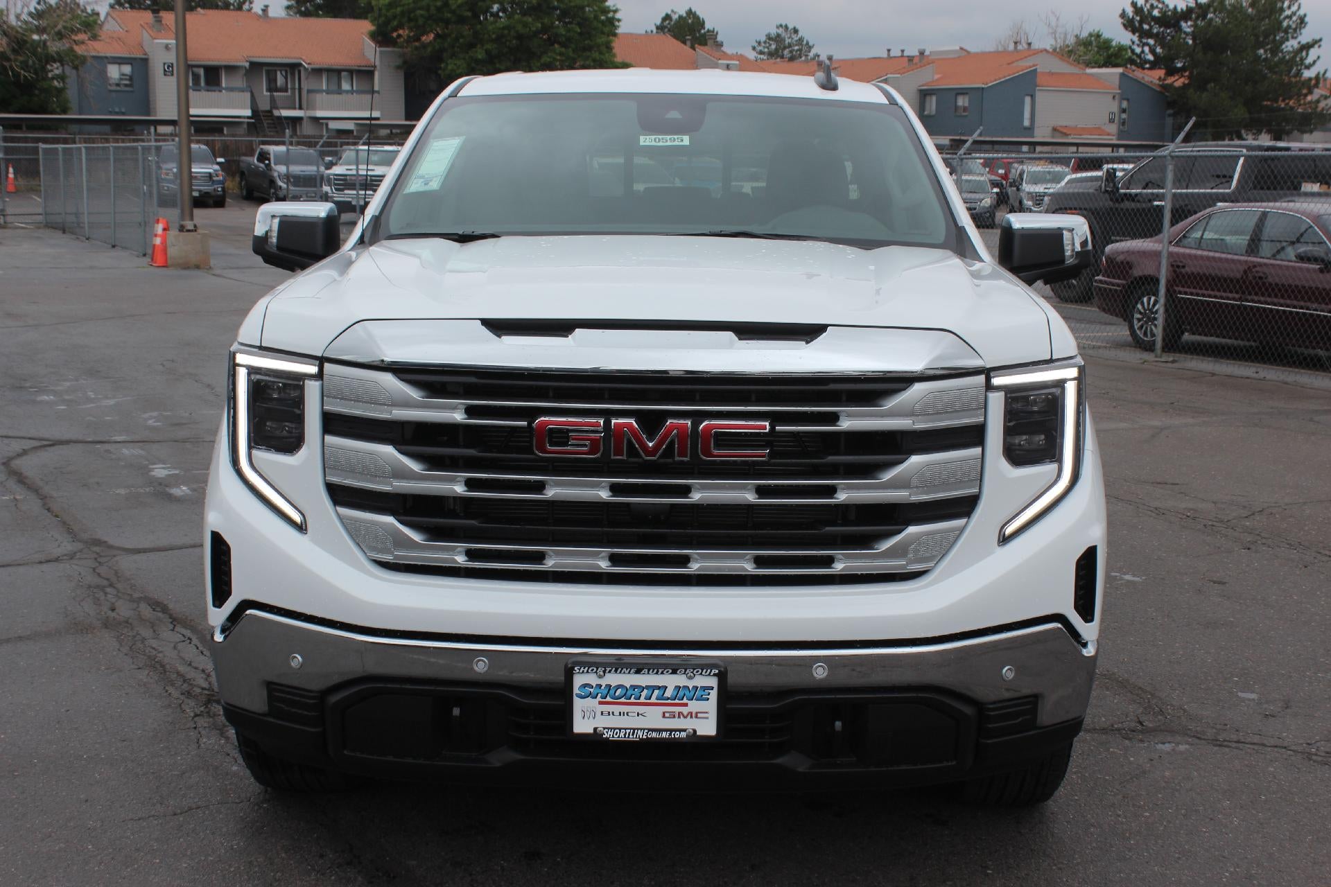 2025 GMC Sierra 1500 SLE