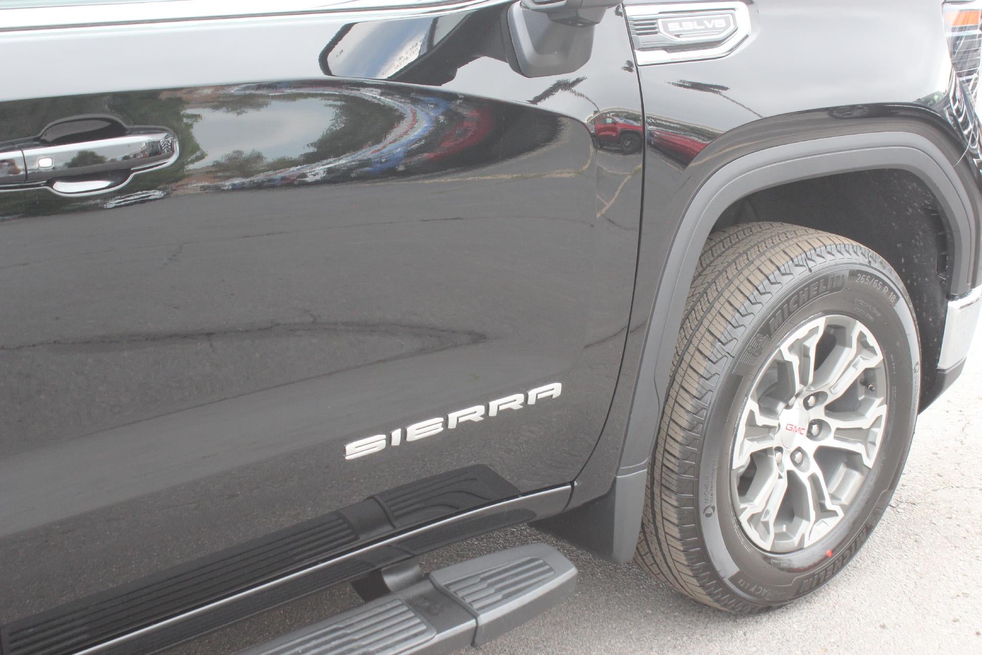 2025 GMC Sierra 1500 SLE