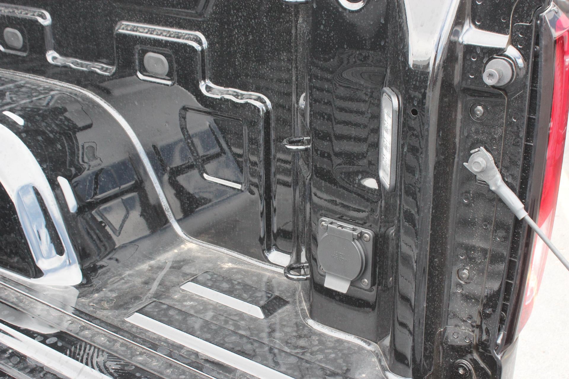 2025 GMC Sierra 1500 SLE