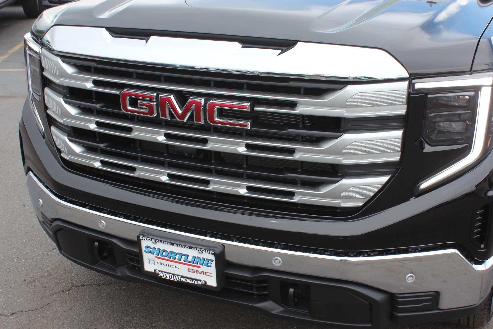 2025 GMC Sierra 1500 SLE