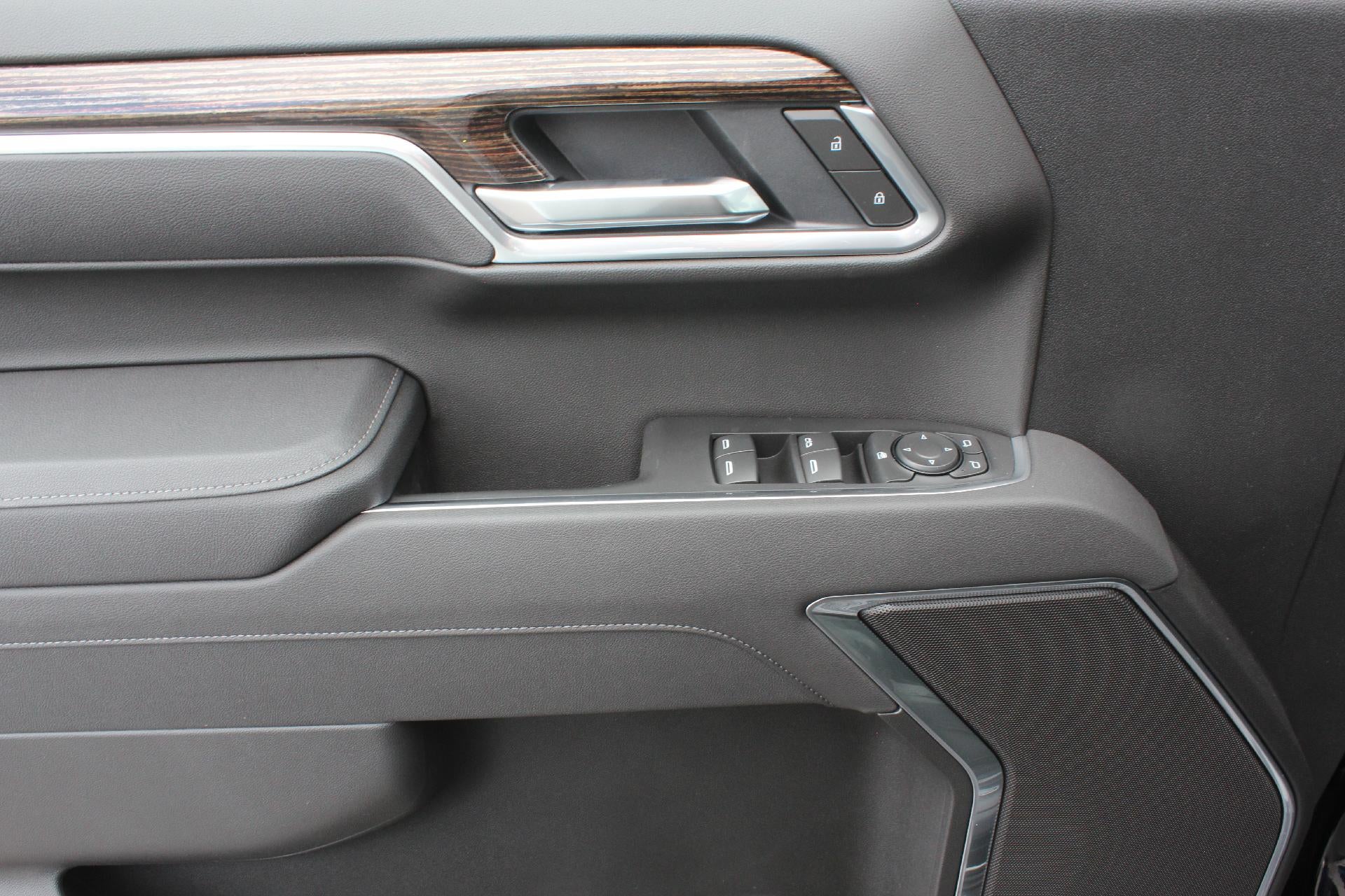 2025 GMC Sierra 1500 SLE