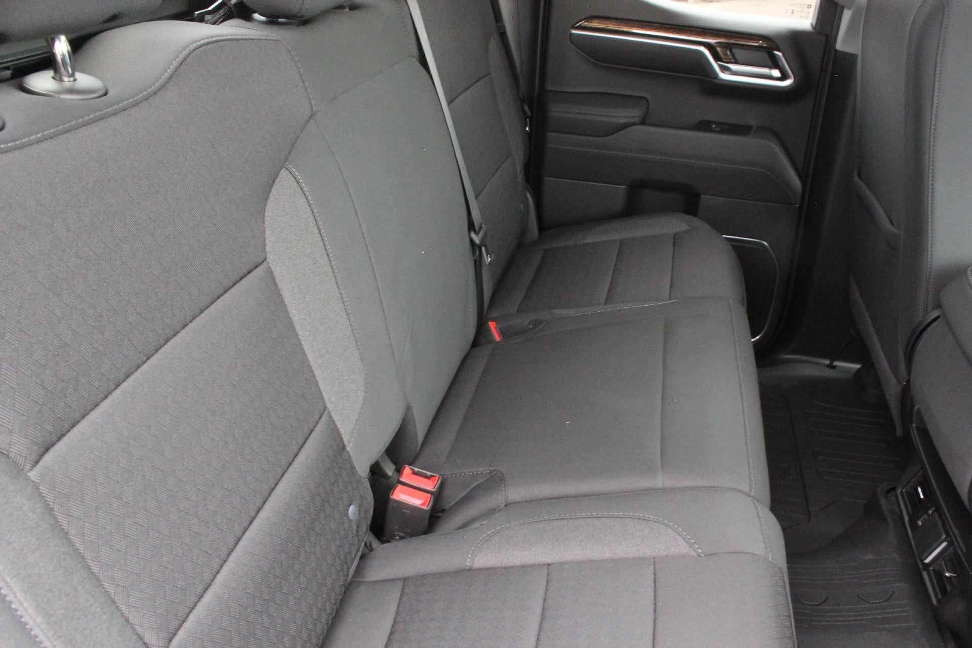 2025 GMC Sierra 1500 SLE