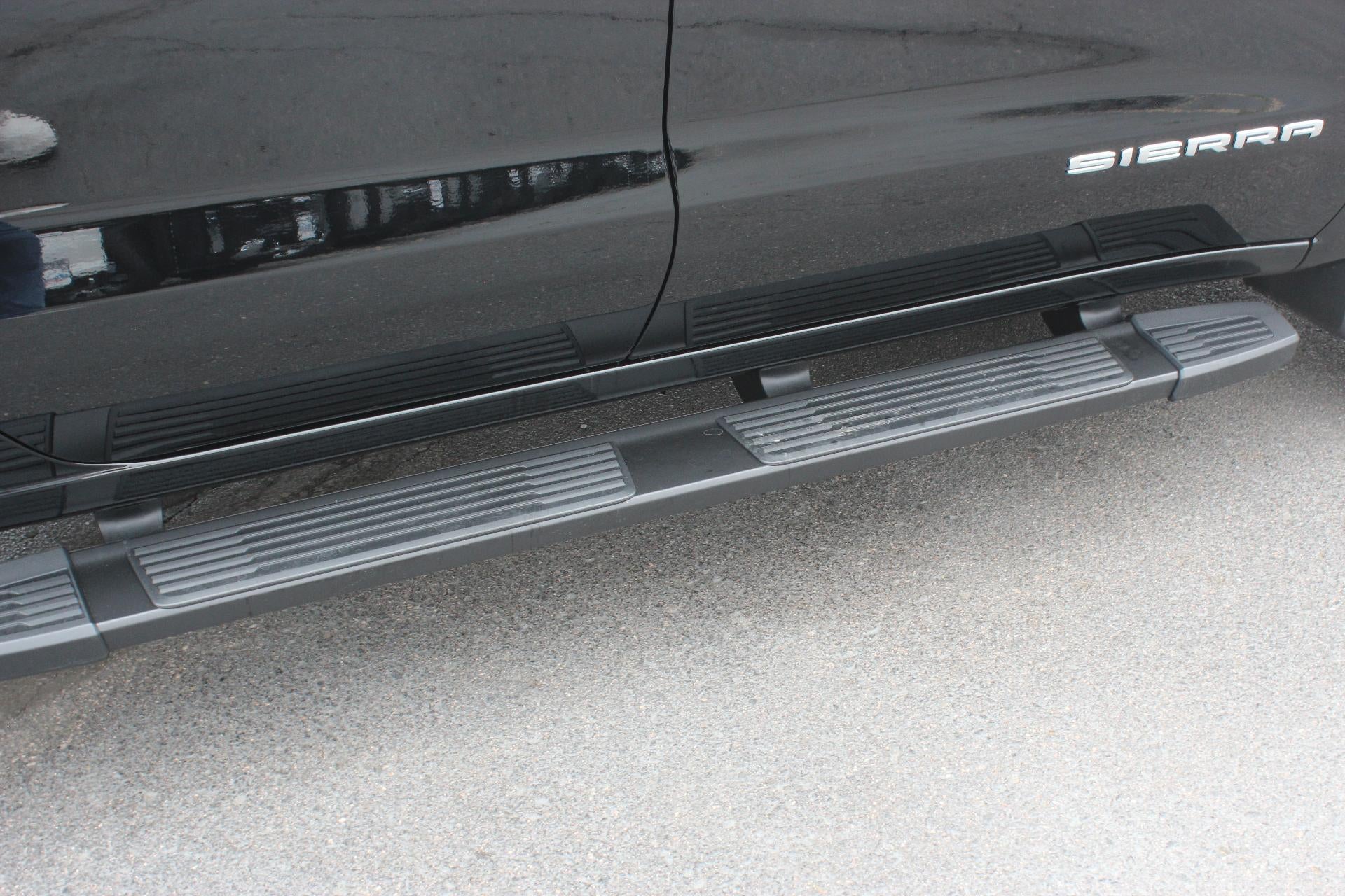 2025 GMC Sierra 1500 SLE