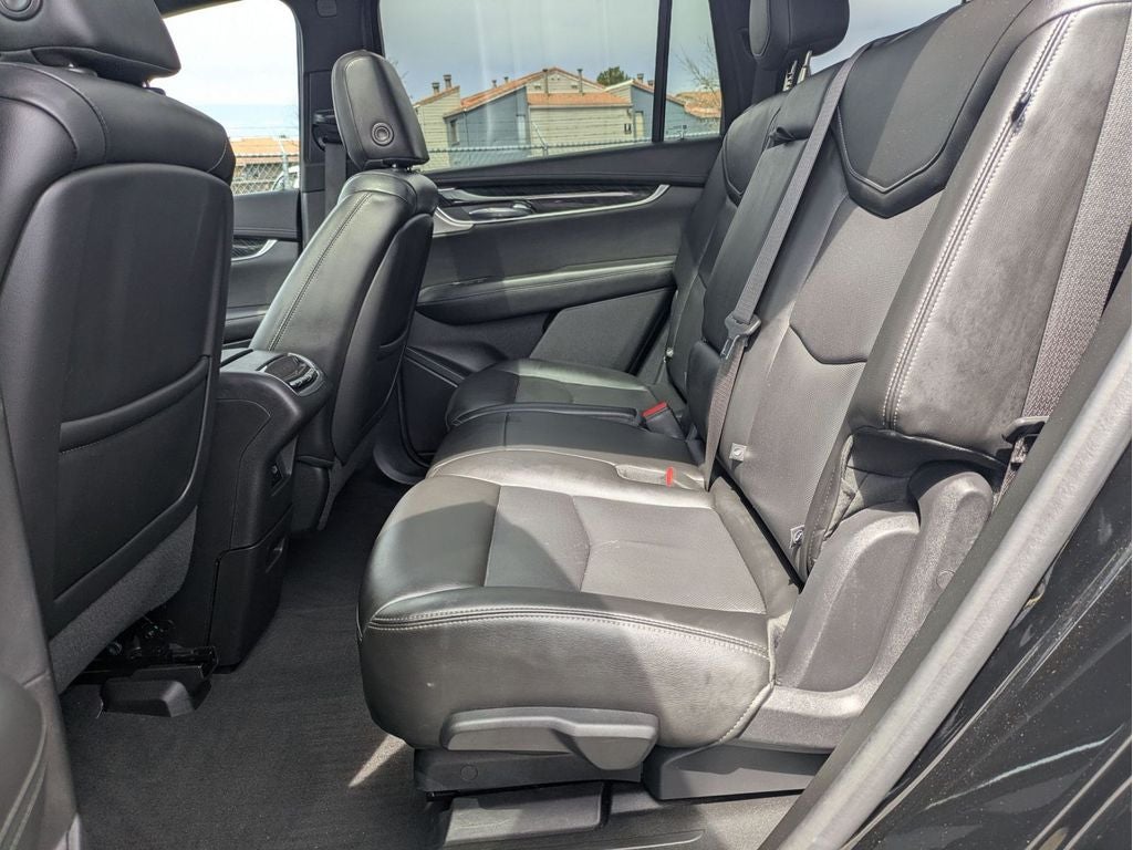 2022 Cadillac XT6 Premium Luxury