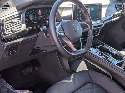 2024 Volkswagen Atlas Cross Sport 2.0T SE w/Technology