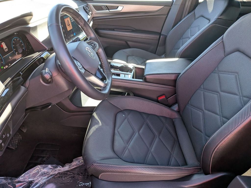 2024 Volkswagen Atlas Cross Sport 2.0T SE w/Technology