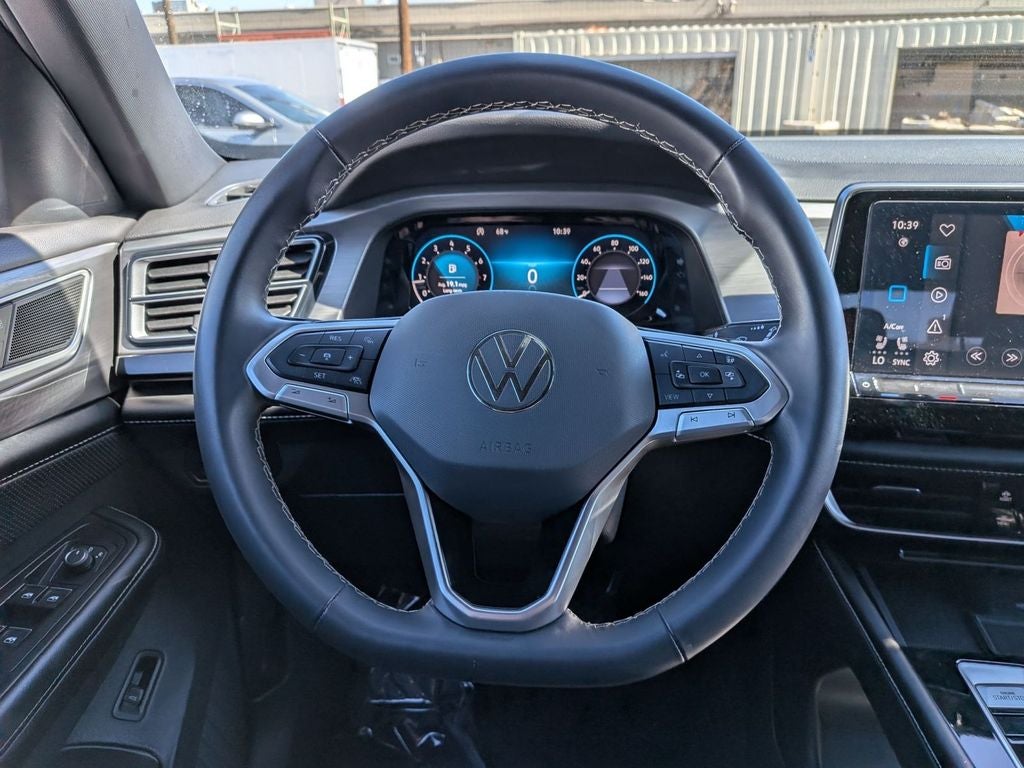 2024 Volkswagen Atlas Cross Sport 2.0T SE w/Technology