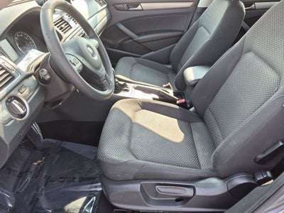 2013 Volkswagen Passat S