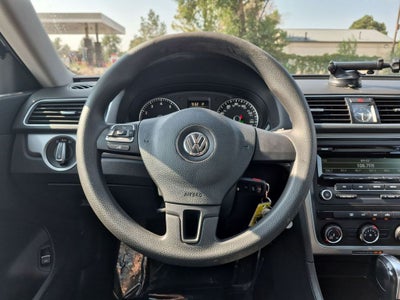 2013 Volkswagen Passat S