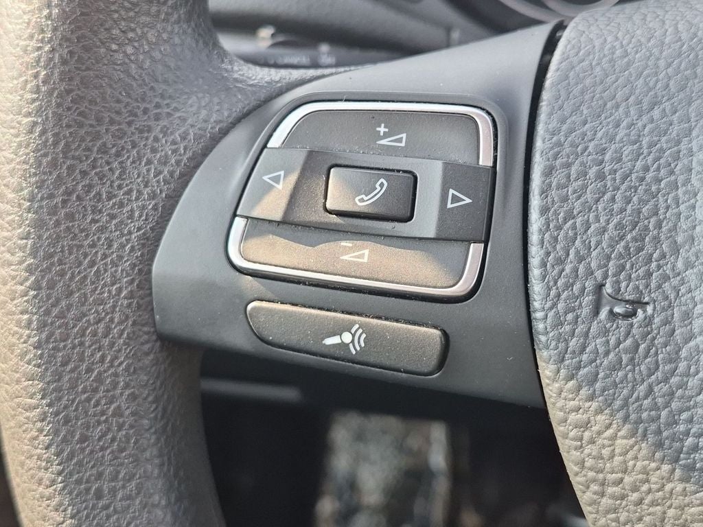 2013 Volkswagen Passat S