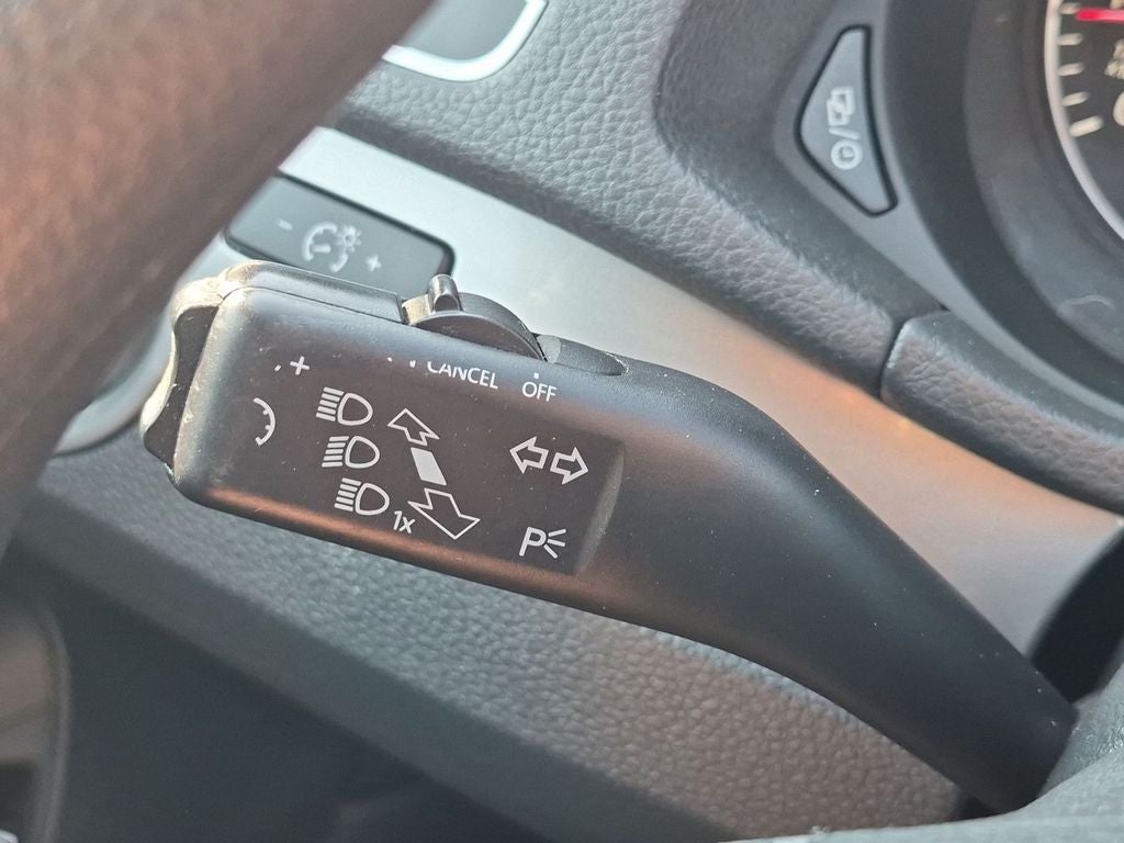 2013 Volkswagen Passat S