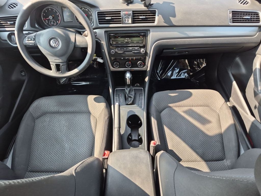 2013 Volkswagen Passat S