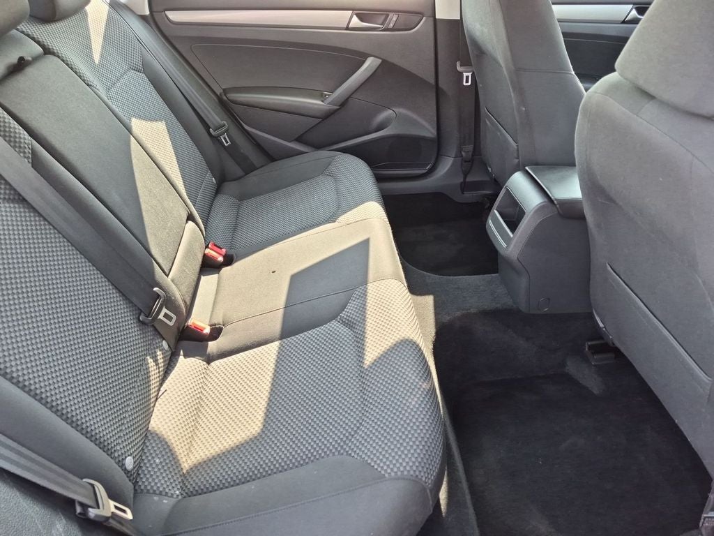 2013 Volkswagen Passat S