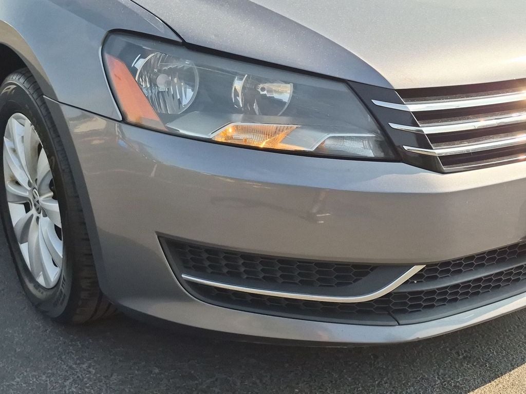 2013 Volkswagen Passat S