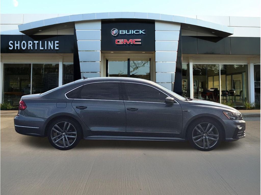 2017 Volkswagen Passat 1.8T R-Line