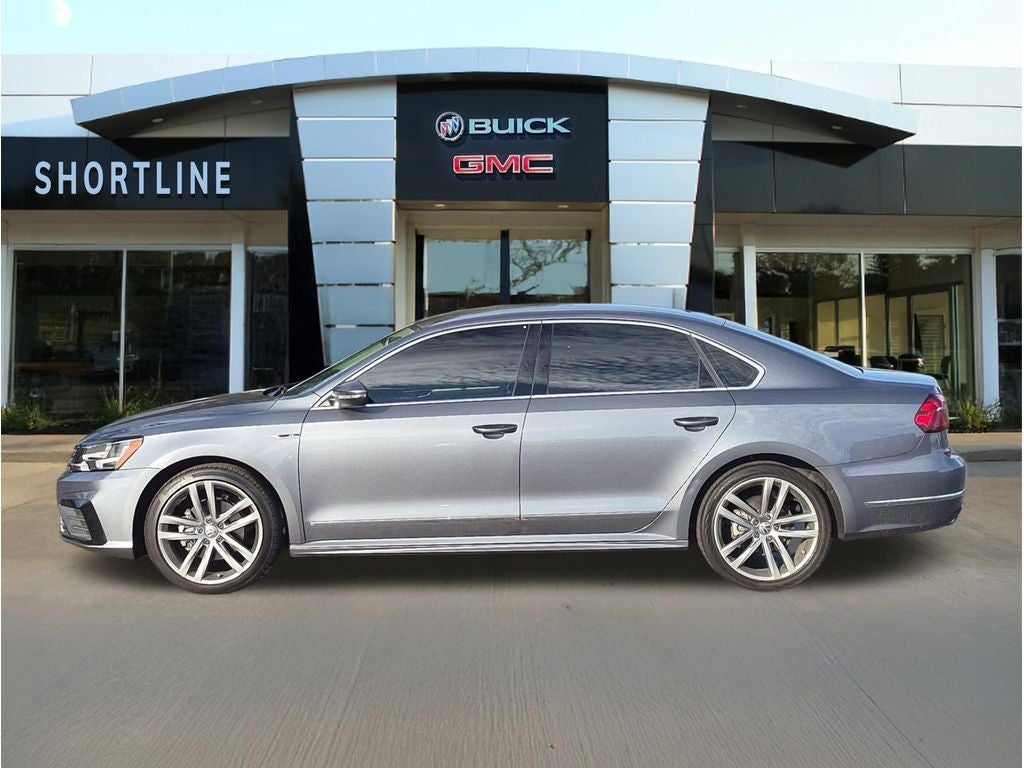 2017 Volkswagen Passat 1.8T R-Line