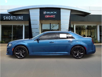 2023 Chrysler 300 Touring L