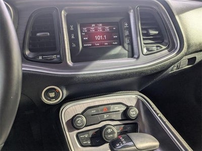 2016 Dodge Challenger SXT