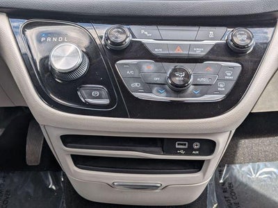 2018 Chrysler Pacifica Hybrid Touring L