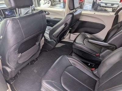 2018 Chrysler Pacifica Hybrid Touring L