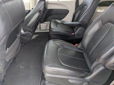 2018 Chrysler Pacifica Hybrid Touring L