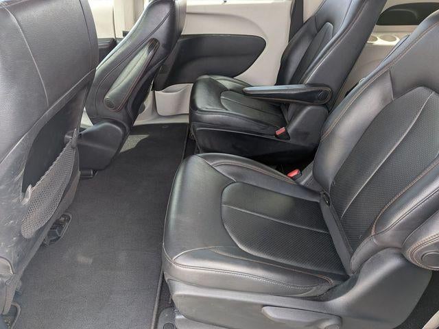 2018 Chrysler Pacifica Hybrid Touring L