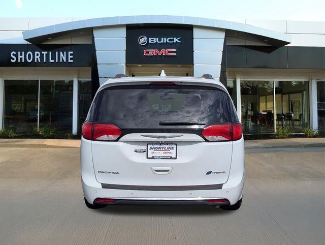 2018 Chrysler Pacifica Hybrid Touring L