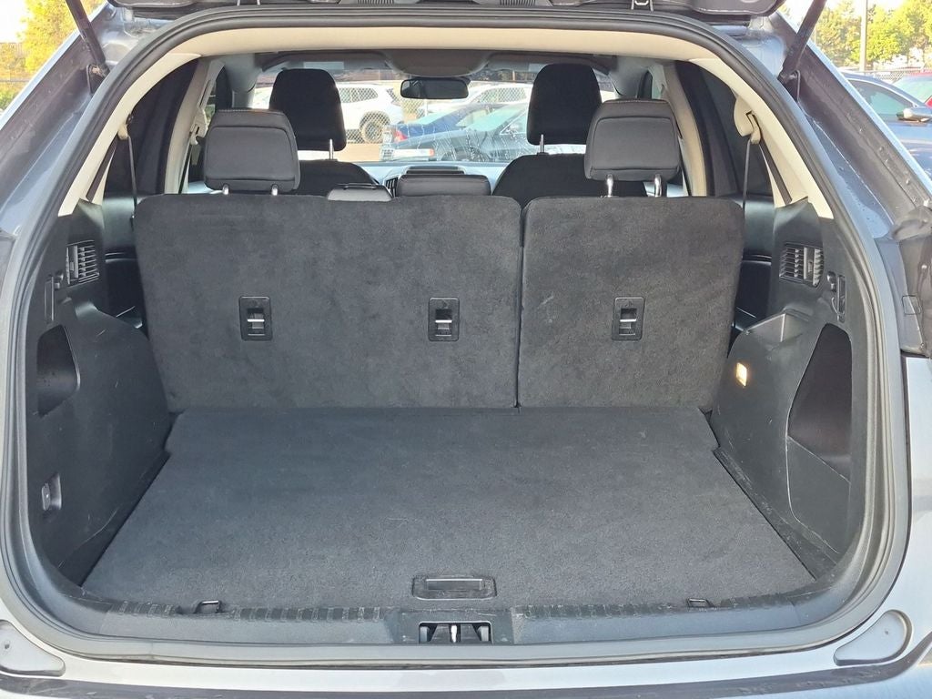 2022 Ford Edge SE