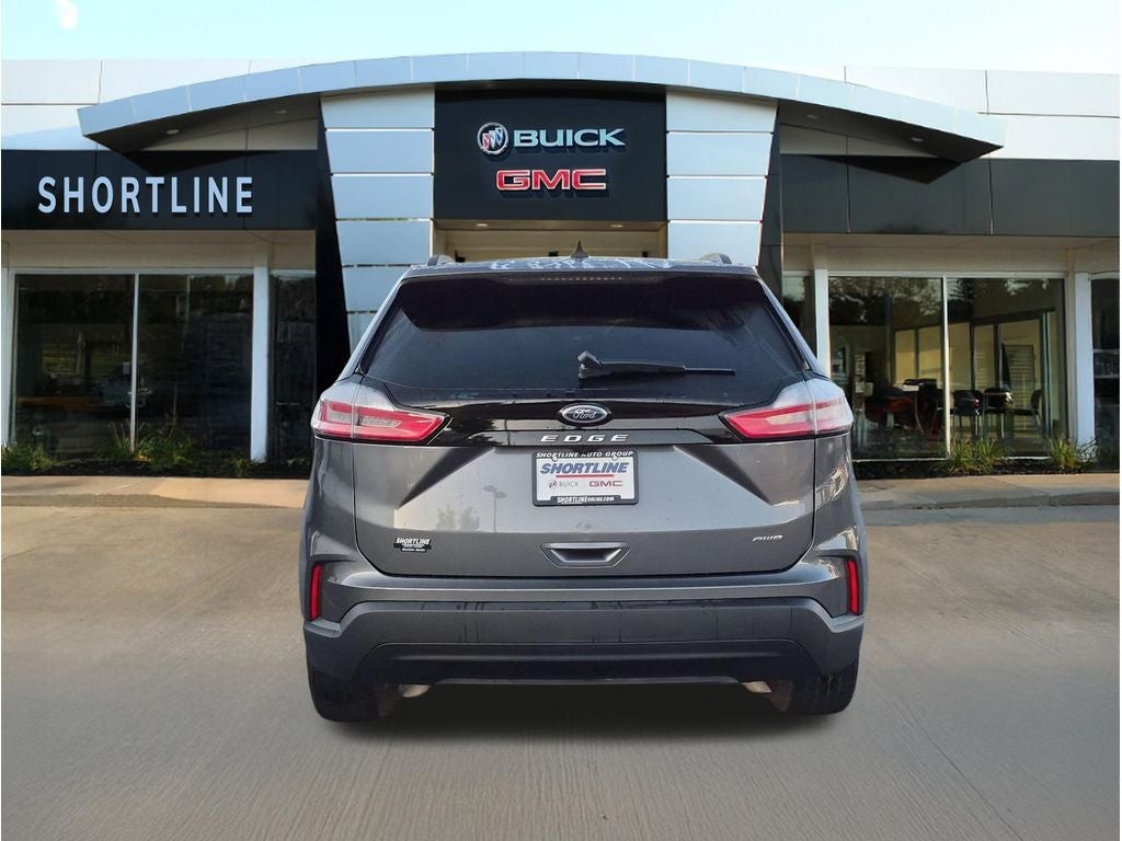2022 Ford Edge SE