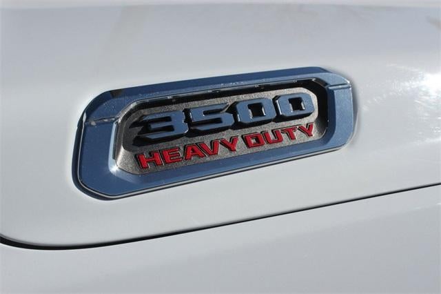 2022 RAM 3500 Laramie Crew Cab 4x4 8' Box