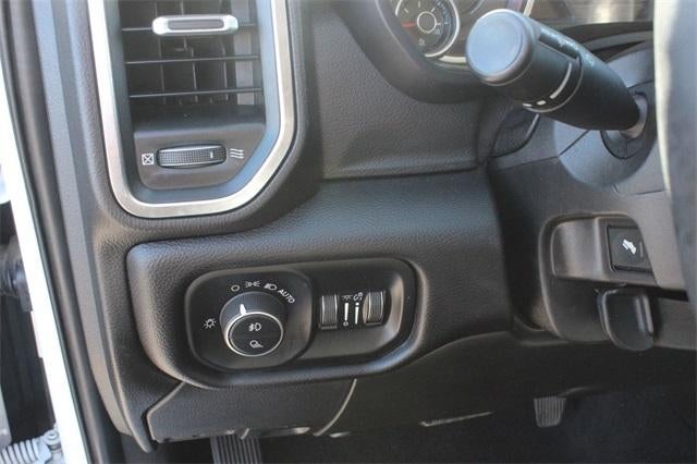 2022 RAM 3500 Laramie Crew Cab 4x4 8' Box