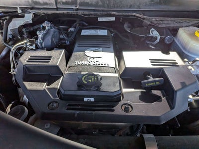 2022 RAM 2500 Laramie Crew Cab 4x4 6'4" Box