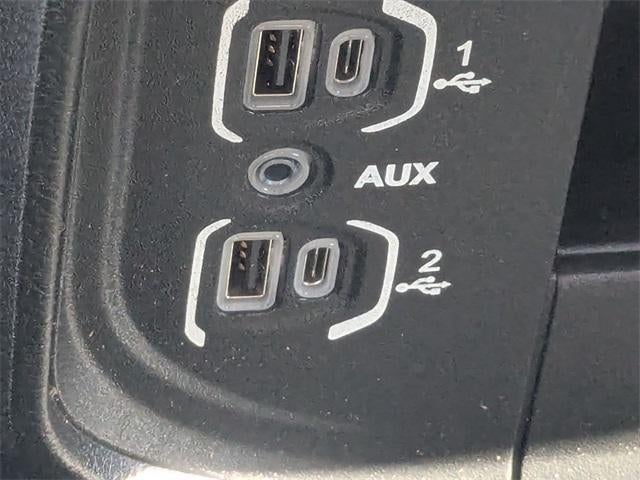 2022 RAM 2500 Tradesman Crew Cab 4x4 8' Box