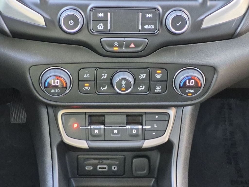 2023 GMC Terrain Denali