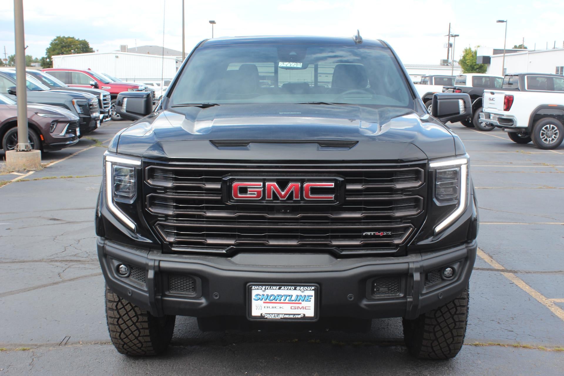 2025 GMC Sierra 1500 AT4X
