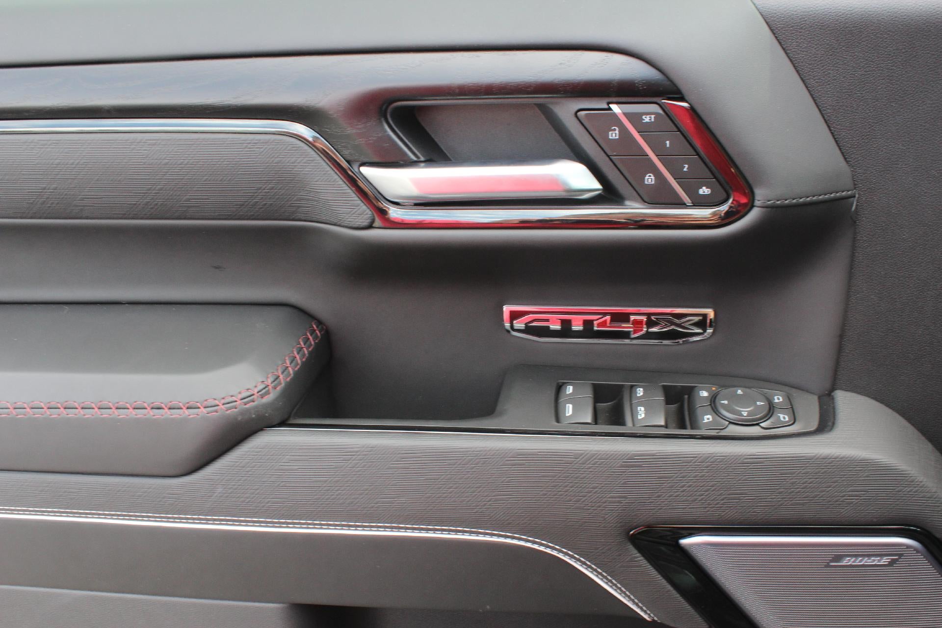 2025 GMC Sierra 1500 AT4X