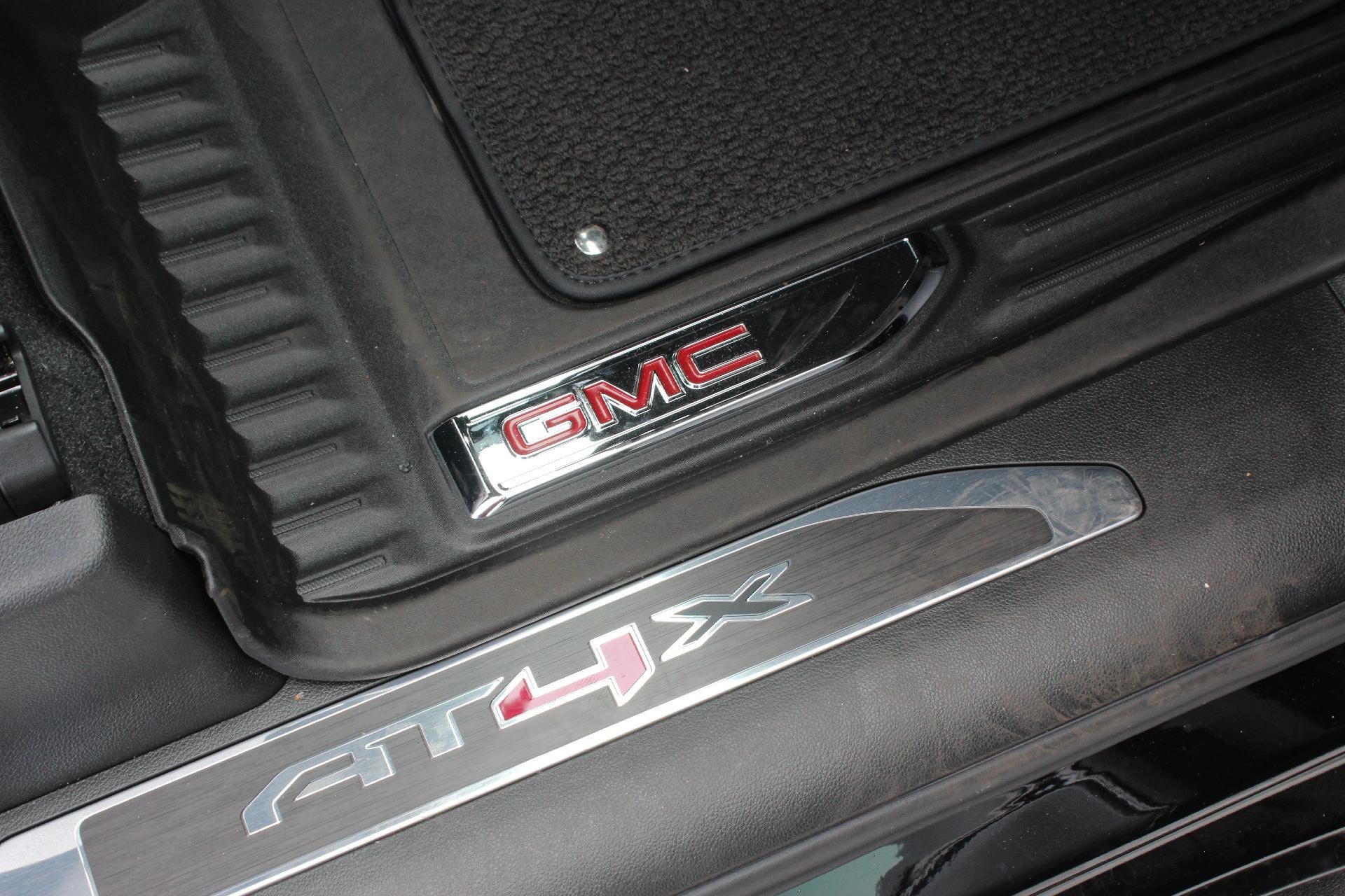 2025 GMC Sierra 1500 AT4X