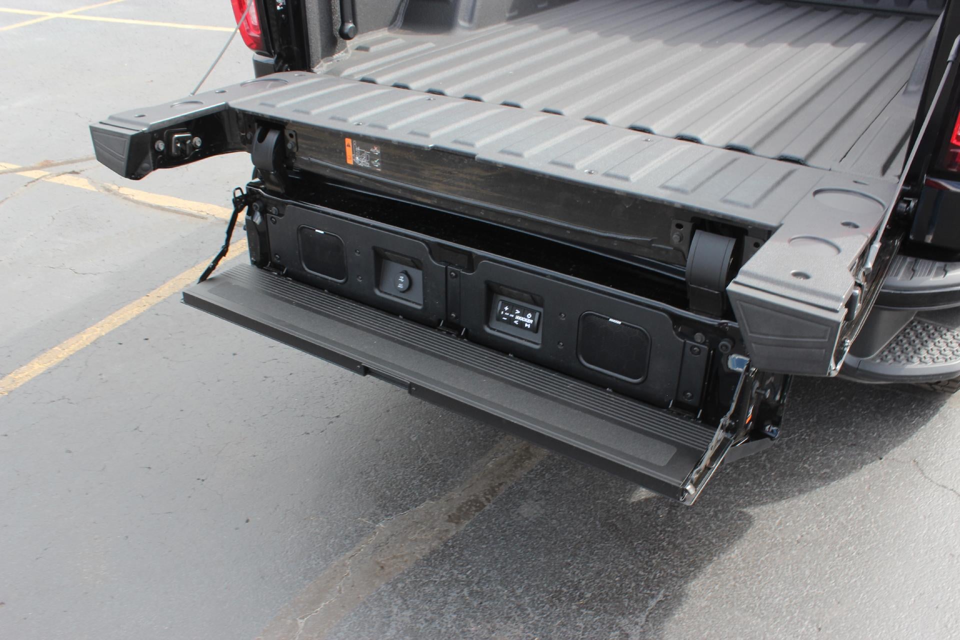 2025 GMC Sierra 1500 AT4X