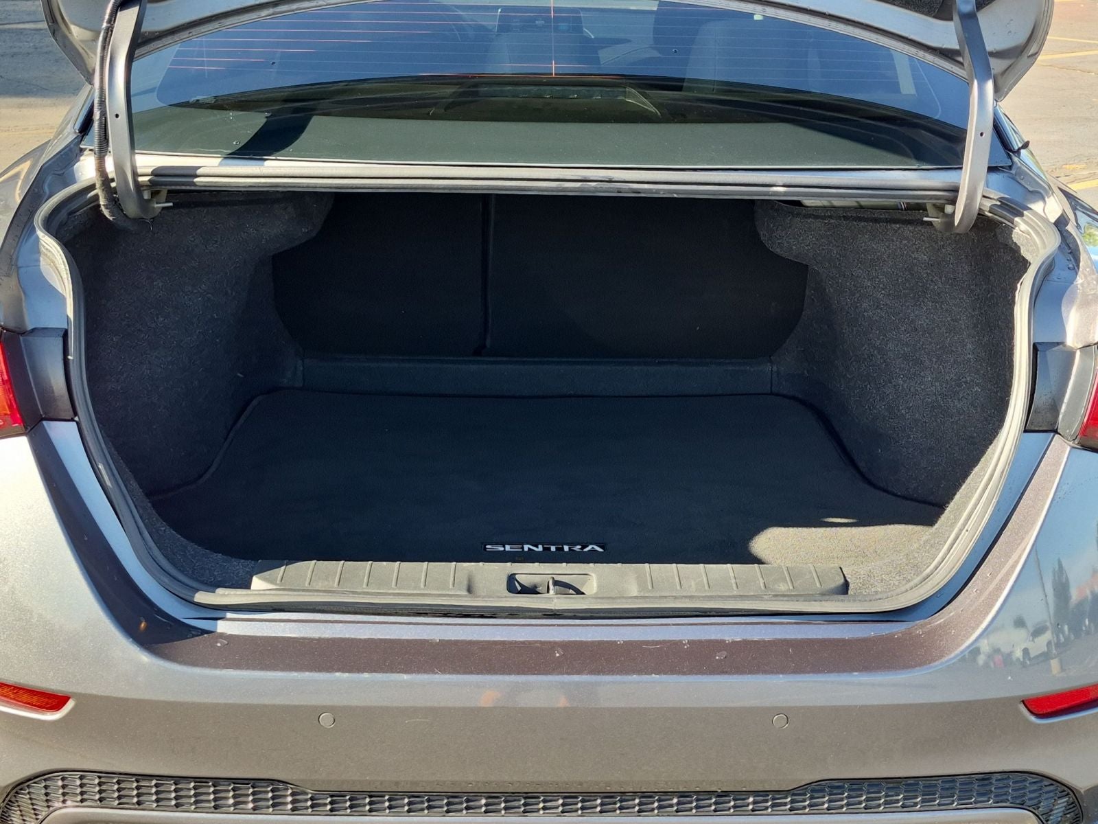 2021 Nissan Sentra SV Xtronic CVT