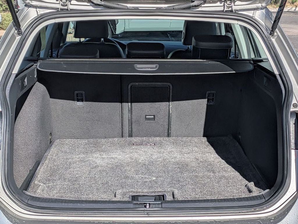 2015 Volkswagen Golf SportWagen TDI S 4-Door